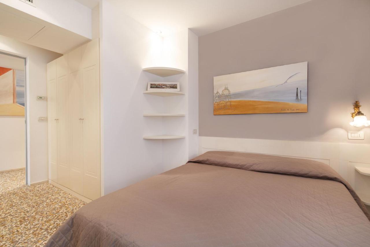 Friari Suite-Luxury Apt. Close To Rialto Bridge Venise Extérieur photo