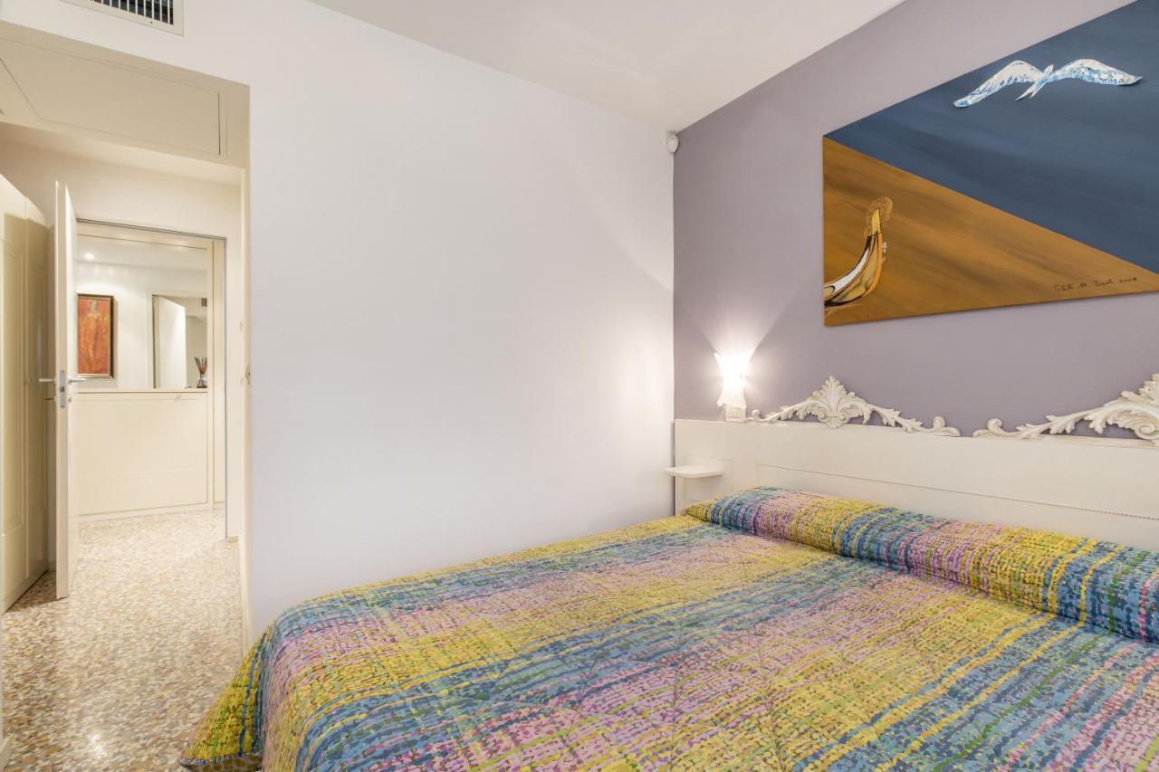 Friari Suite-Luxury Apt. Close To Rialto Bridge Venise Extérieur photo